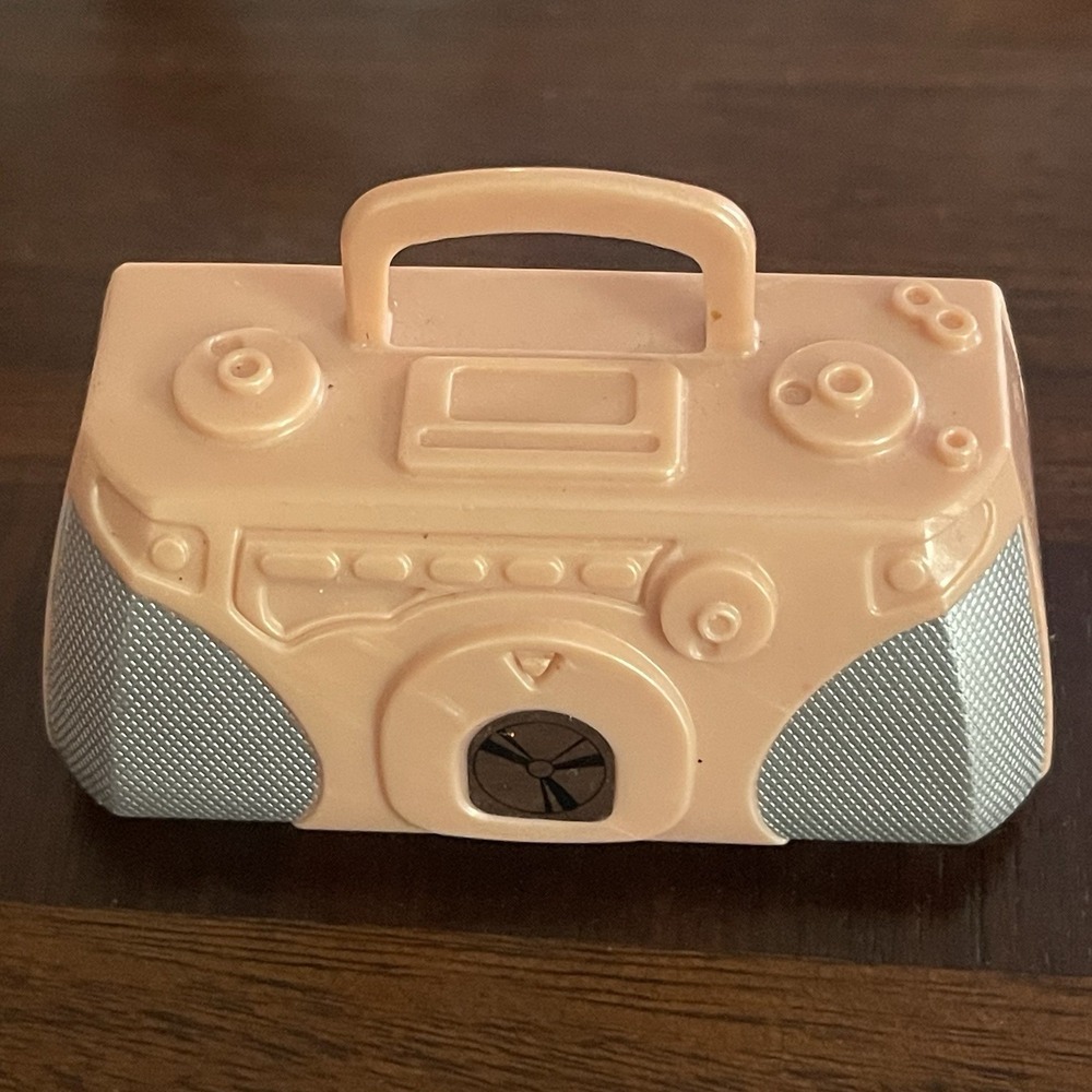 Barbie Doll My Scene Pink Stereo Music Player Boombox Dollhouse Accessory